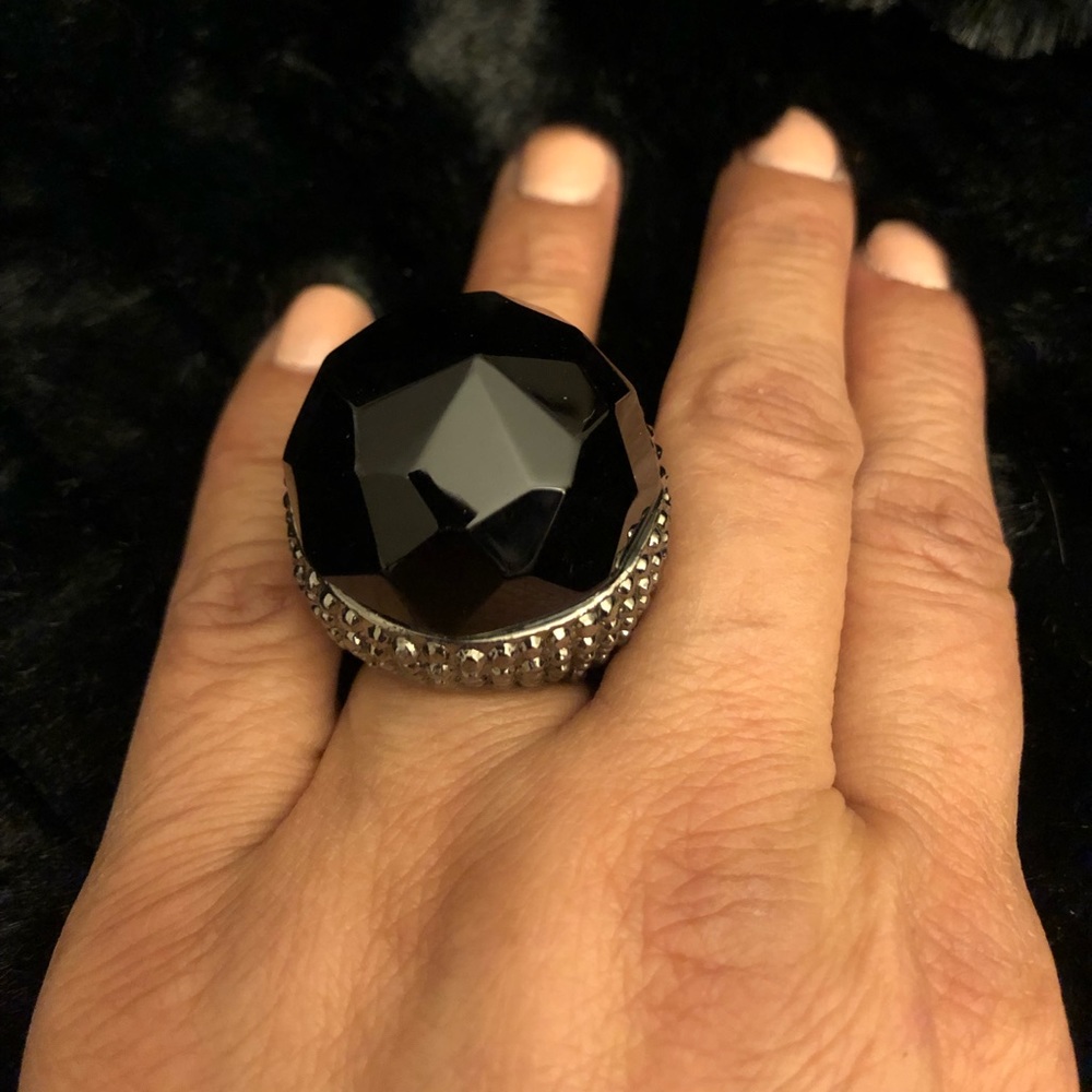 Kool goth style huge ring!